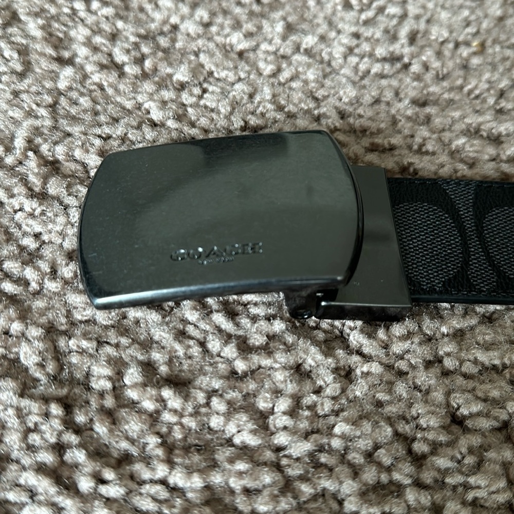Men’s Coach Belt 42”